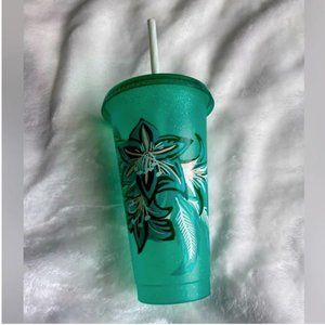 NWT Starbucks Holiday 24 oz Glitter Cup Reusable with Lid & Straw BPA Free